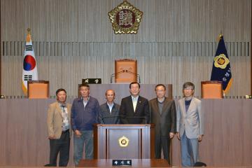 보령 삽시도이장일행 의회신청사 방문