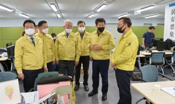 안전건설해양소방위원회 도본청 코로나19 방역대책본부와 소방본부 119광역기동단을 찾아 근무자들을 격려