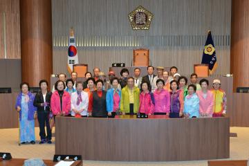 보령시 대천51통 노인회 의회청사 방문