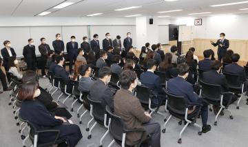 의회사무처 직원 사령증 교부