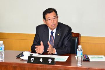 김복만의원(중부농축산물류센터 현장방문)