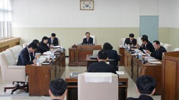 제242회 임시회 행정자치위원회 조례안 심의