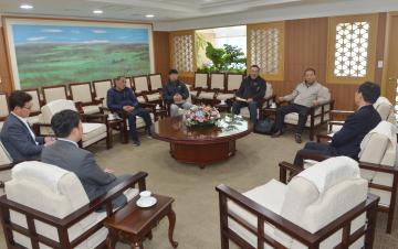 충남닻자망협회 홍영표 회장 접견