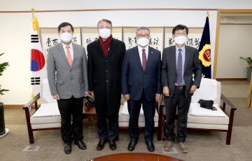 접견(김이배 덕성여자대학교 교수)