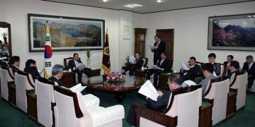 의장단, 상임위원장단 간담회