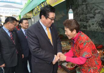 여수수산시장 화재피해현장 위로방문