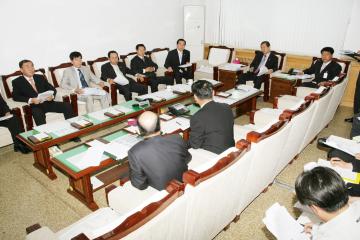 장항산단특위, 조건부 대안 제시 반발