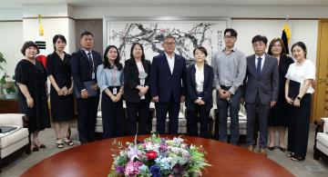 신규 임용 정책지원관 사령 교부