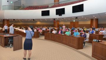 공주시 계룡면 주민 일행 의회 청사 견학