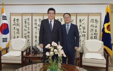 남궁영 신임 행정부지사 접견