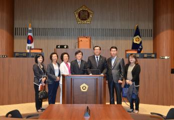 도립 생생꿈마을요양원 직원 의회청사방문(이준우의장)