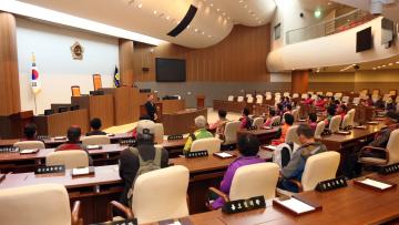 논산시 주민 일행 의회청사 방문