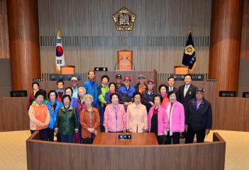 천안시 청룡동노인회원 청사방문