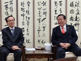 이광진 법률 자문 검사 접견