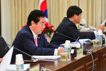 윤석우의원(충남역사문화연구원 행정사무감사)