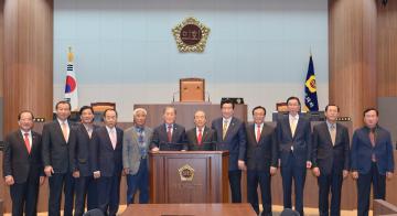 전직 의장 초청 의정설명회