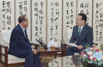 황선봉 예산군수 접견