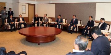 RPC 도정시설 전기료 농사용 적용을 위한 청원 서명서 전달식