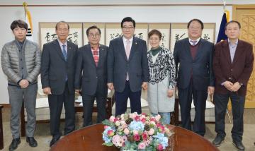 윤석자씨 일행 접견