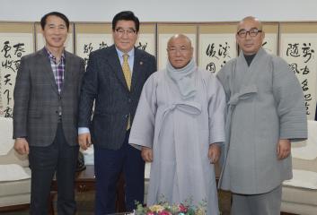 범상 스님 접견