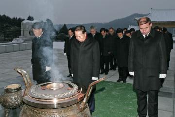 2012년 새해아침 현충원 참배