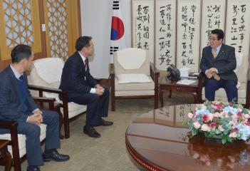 조소행 농협충남본부장 접견