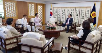 충남세종 여성경제인연합회 김동복 회장 일행 접견