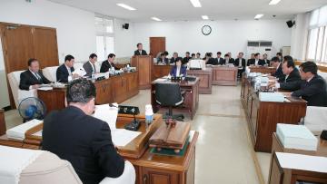 251회 임시회 농수산경제위원회 조례안 및 추경예산안 심의중