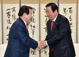 김지철 충남도교육감 예방