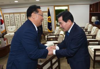 김지철 충남도교육감 접견