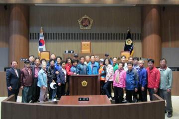 예산읍 前의용소방대원 소방동우회 의회신청사 견학