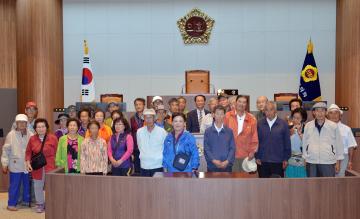 공주시 우성면 주민일행 충남도의회 방문