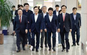 대전충남 행정통합 특별법(안) 증정식