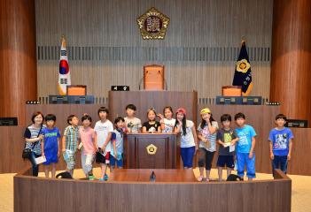 아산 거산초교생 청사방문