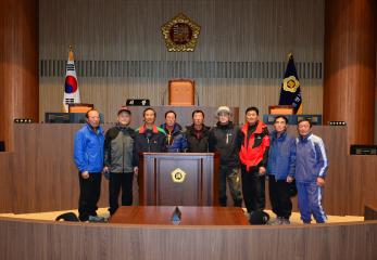 도의정회 이상돈부회장외 육정산악회원 청사방문