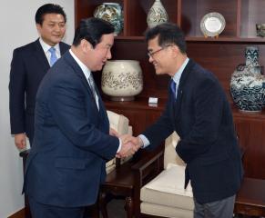 윤종인 행정부지사 접견