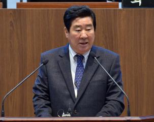 윤석우 의원 도정·교육행정 질문