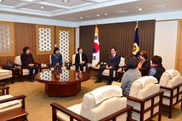 한국여성농업인 충남도 연합회 박종숙 회장 및 회원일행 접견