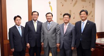 도청이전지원에 관한 특별법 개정건의 관련 강창희국회의장 방문