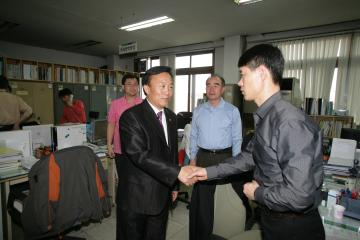 정순평 의장, 선거운동 잠시 접고 구제역 확산 방지위해 전격방문