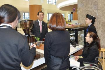 도청직원 및 청사입주업체종사자 격려